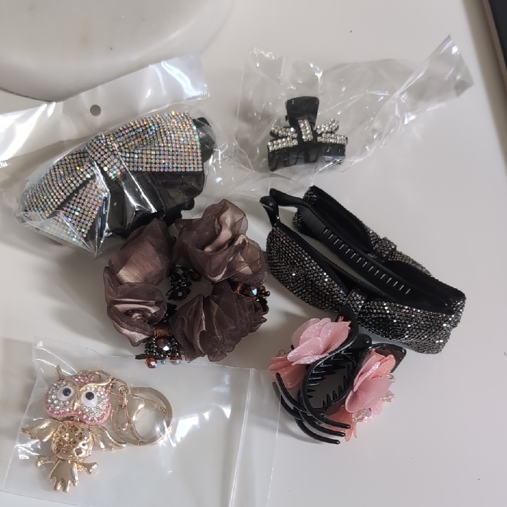 Assorted Hair Accessories Set with Rhinestones and Floral Designs